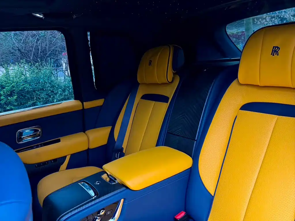 Rolls-Royce Cullinan — миниатюра 4