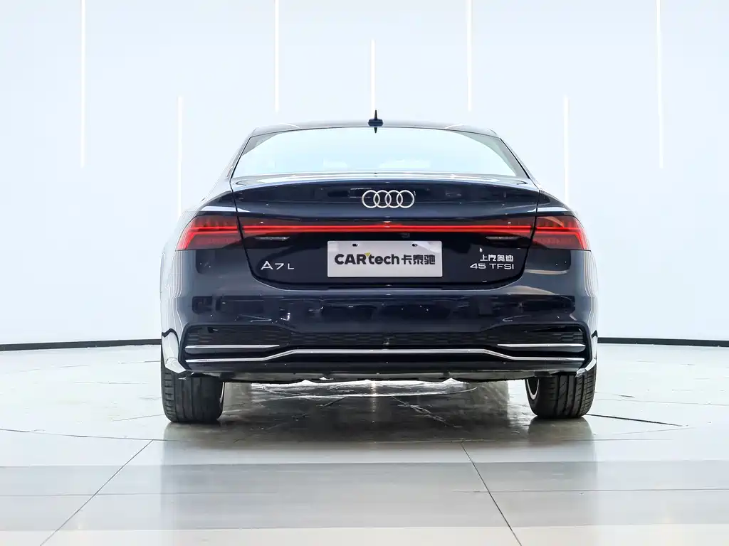 Audi A7L 2024 45TFSI S-line