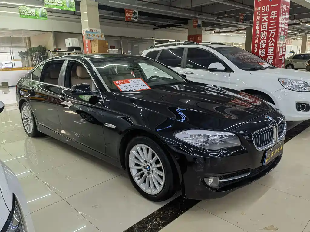 BMW 5 Series — миниатюра 2