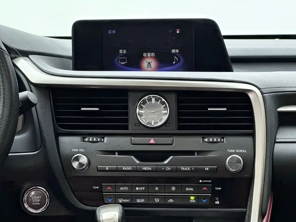 Lexus RX — миниатюра 9