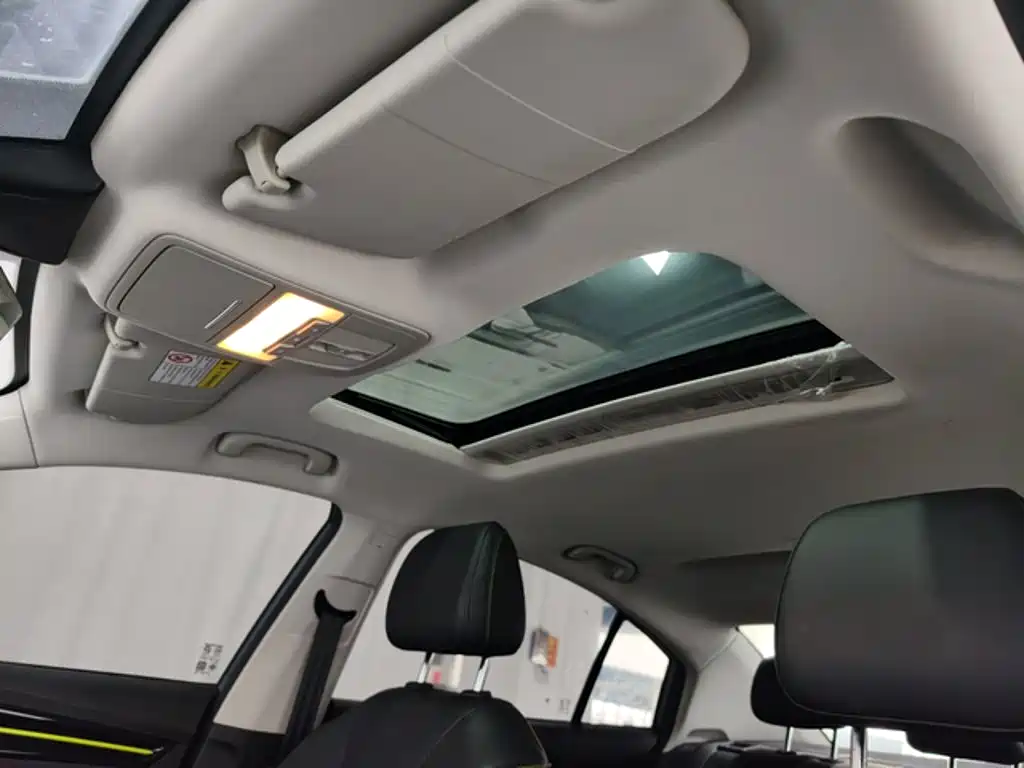 Roewe i5 — миниатюра 10