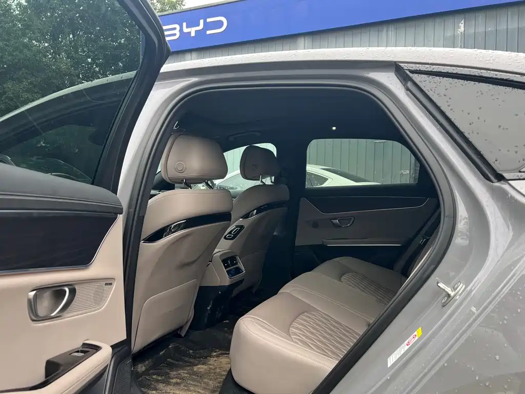BYD Han — миниатюра 5