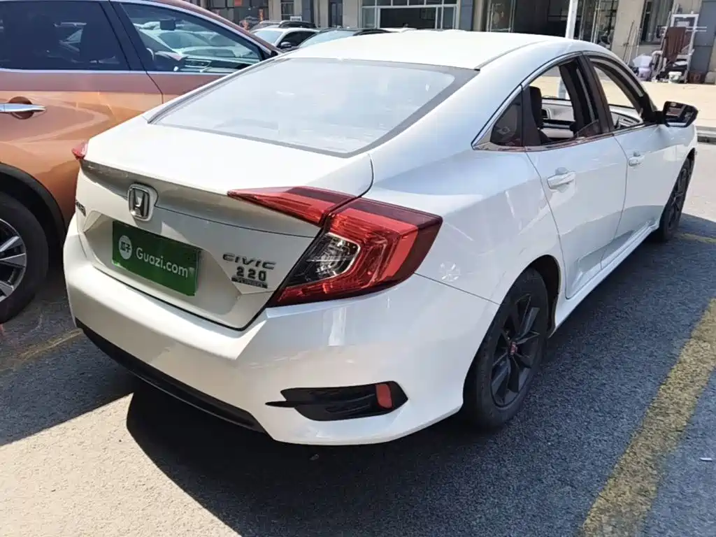 Honda Civic 2019 180TURBO CVT VI