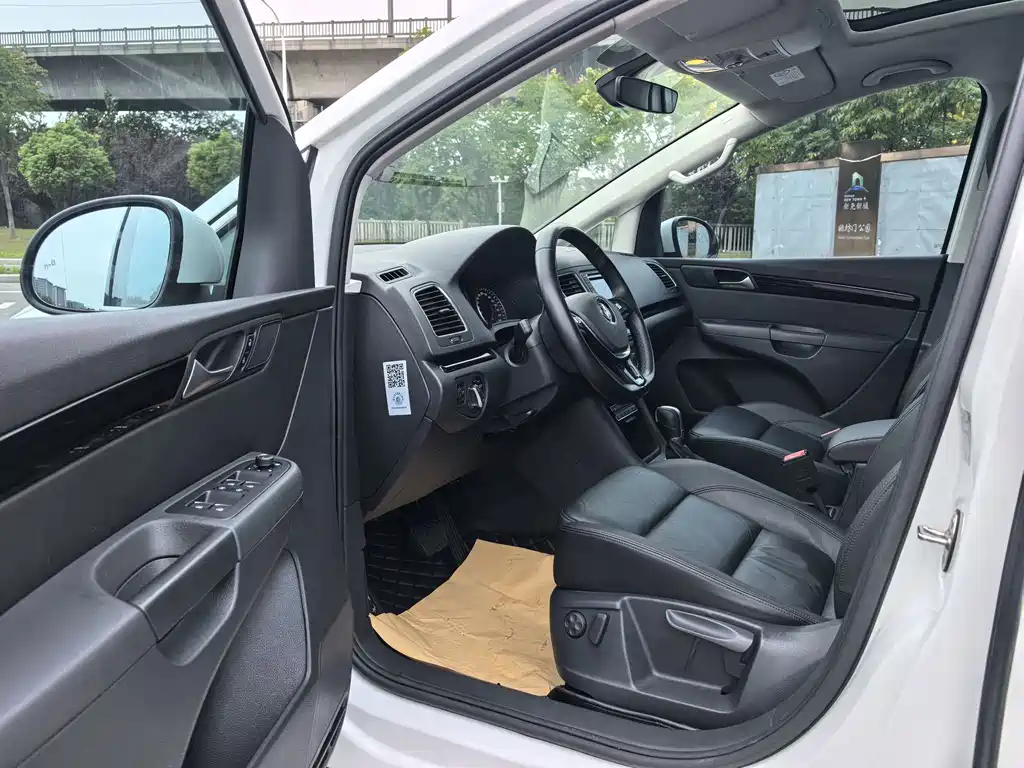 Volkswagen Sharan — миниатюра 9