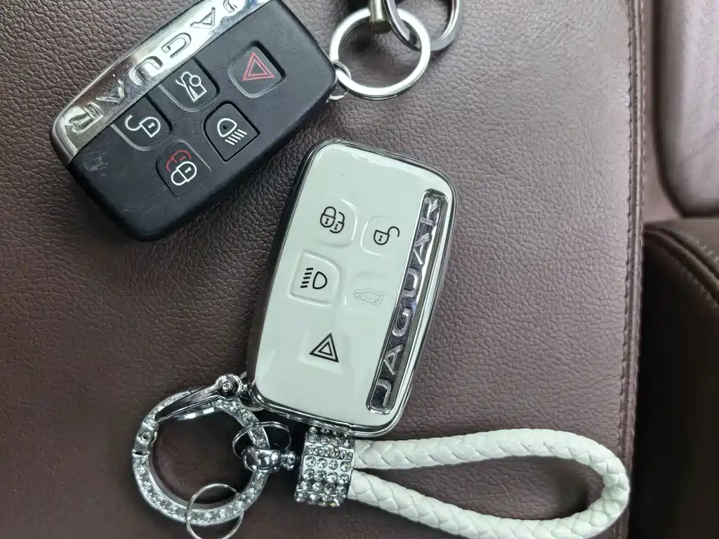 Jaguar XFL — миниатюра 17