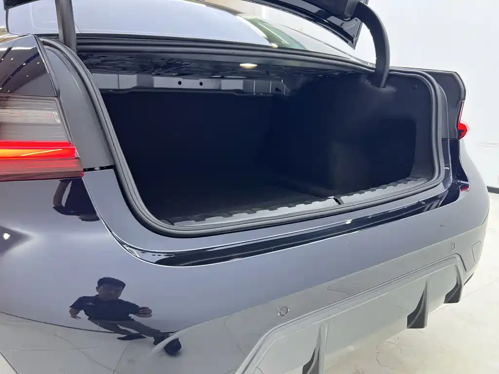 BMW 3 Series — миниатюра 15