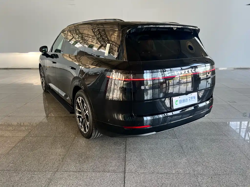 Lynk & Co 900 2025 2.0T Ultra 6 мест