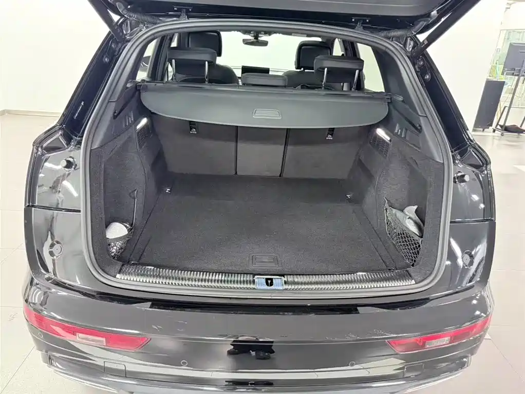 Audi Q5L 2024 40 TFSI Luxury