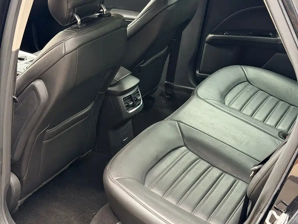 Ford Mondeo — миниатюра 13