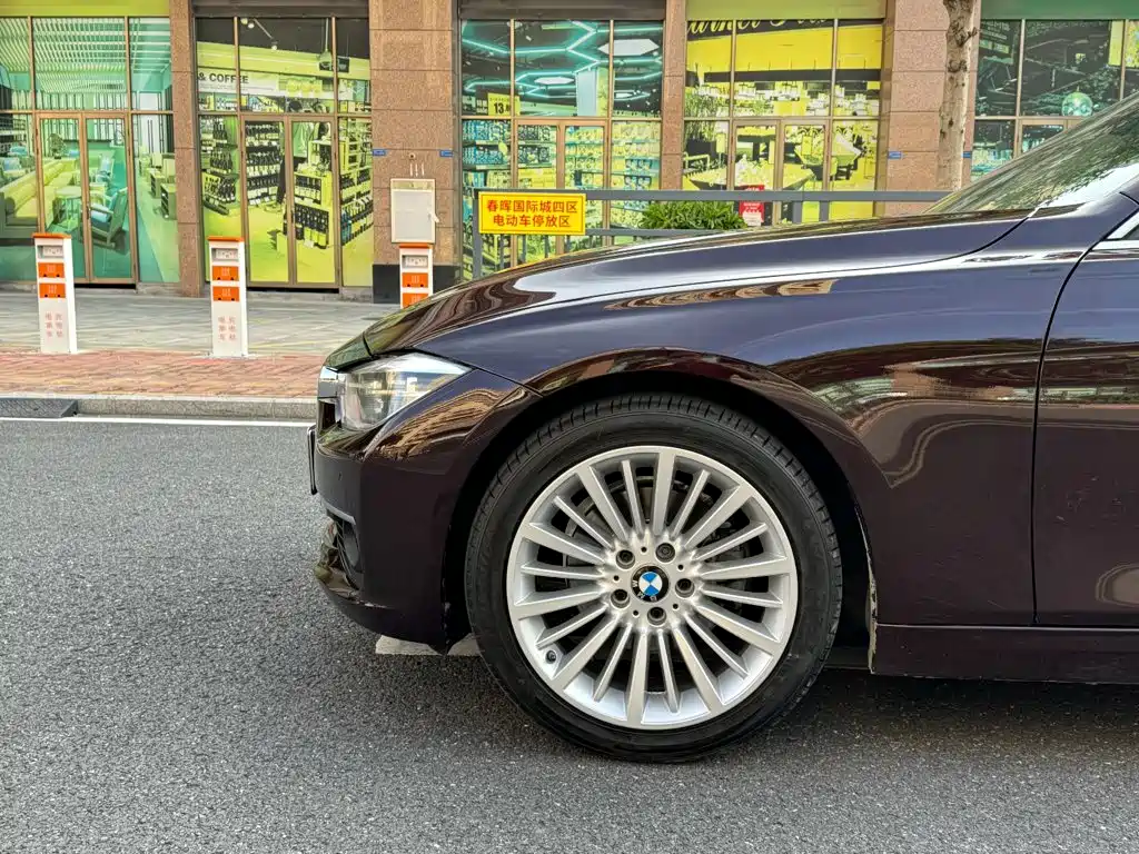BMW 3 Series — миниатюра 7
