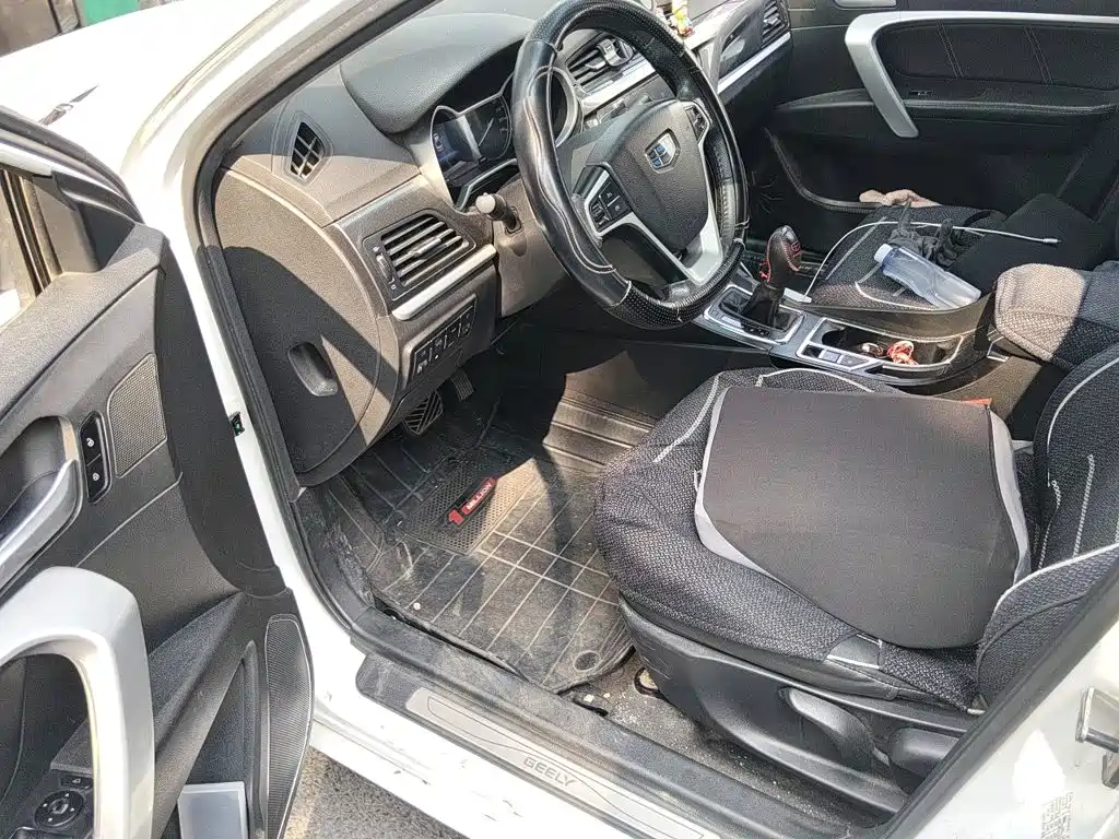 Geely Emgrand — миниатюра 17