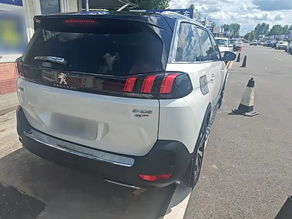 Peugeot 5008 — миниатюра 7