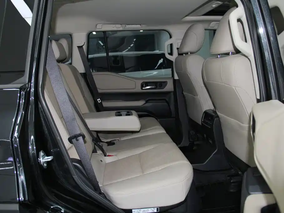 Toyota Prado — миниатюра 9