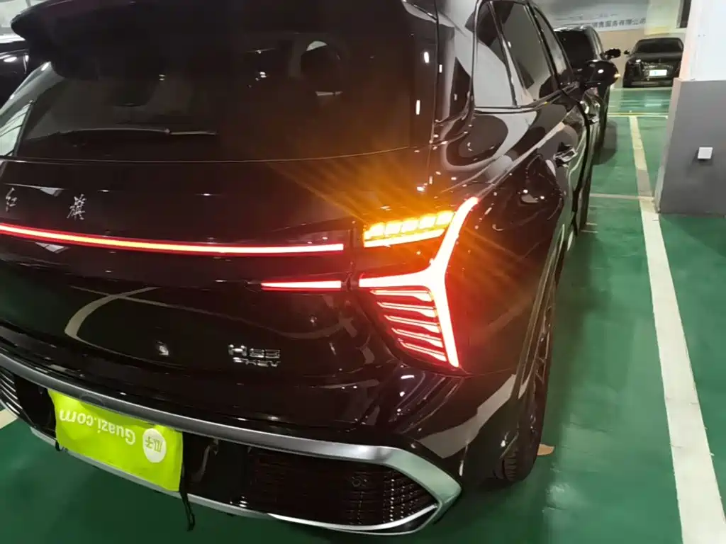 Hongqi Hongqi HS3 PHEV — миниатюра 8