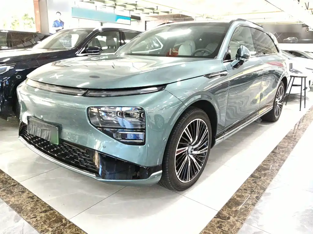XPeng G9 — миниатюра 2