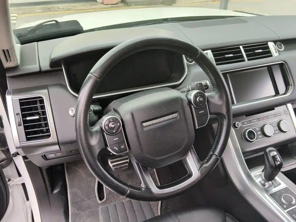 Land Rover Sport — миниатюра 11