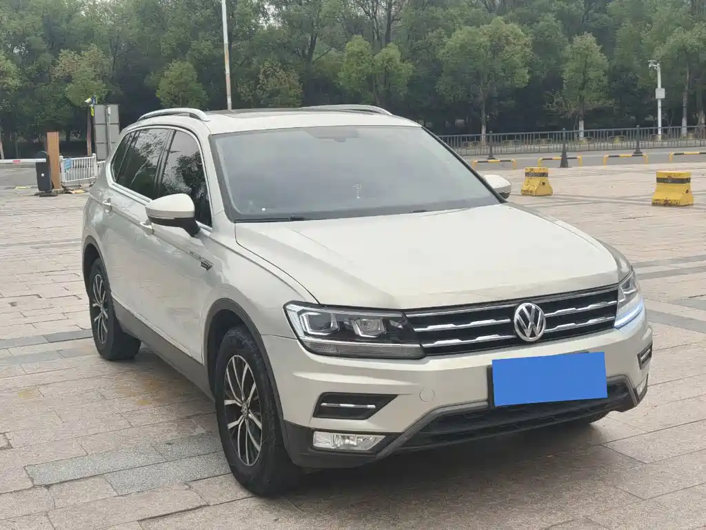 Volkswagen Tiguan L — миниатюра 3