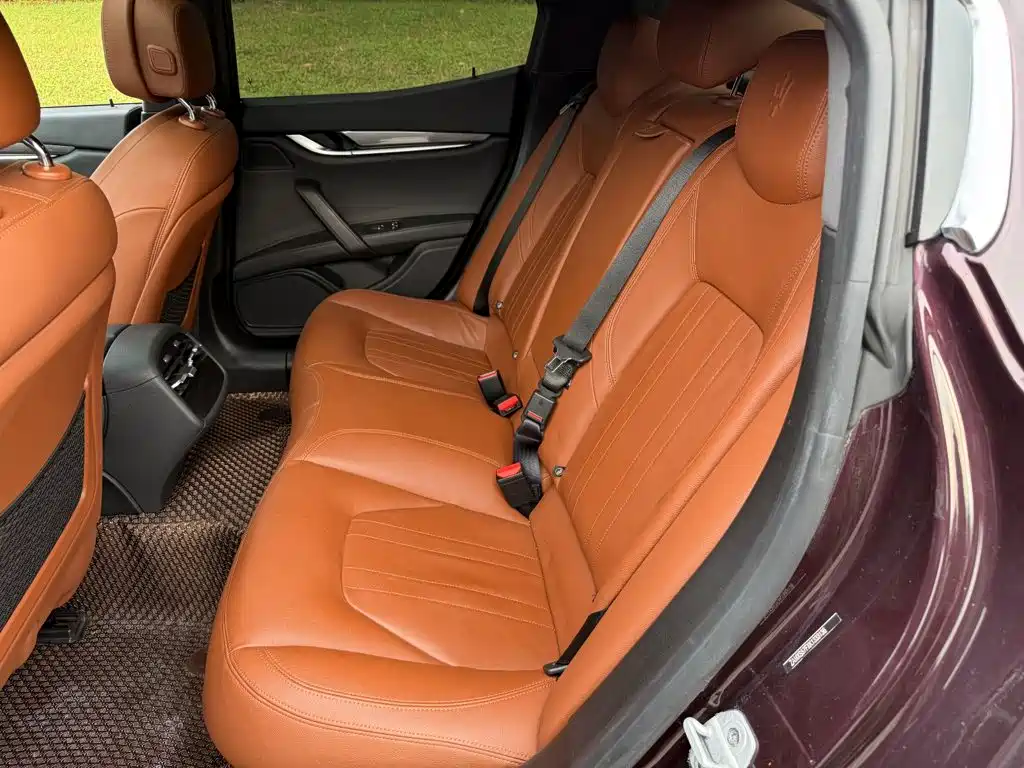 Maserati Ghibli — миниатюра 12