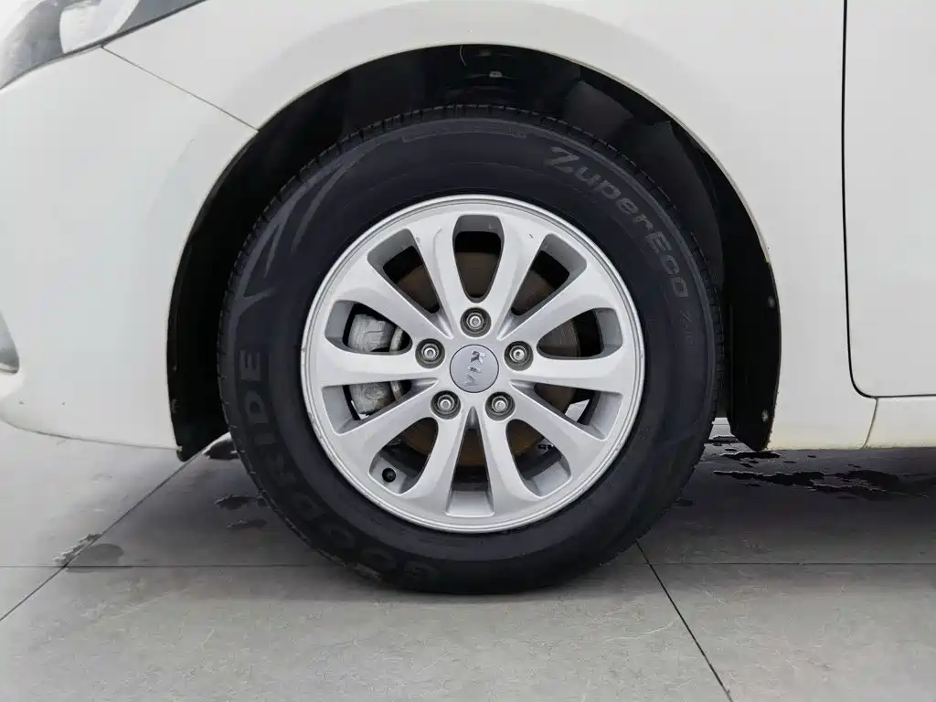 Kia K3 — миниатюра 17