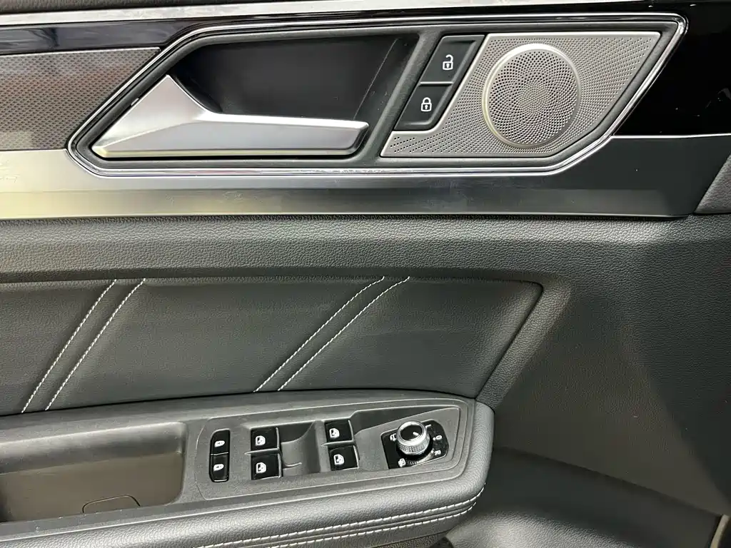 Volkswagen Teramont — миниатюра 23