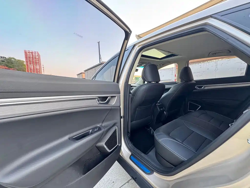 Geely Emgrand GS — миниатюра 19