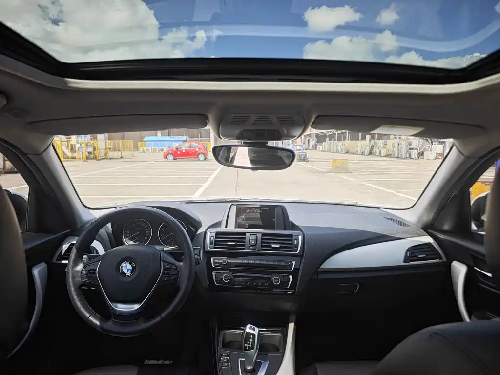 BMW 1 Series (Import) — миниатюра 10
