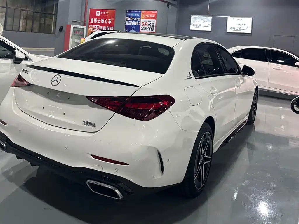 Mercedes-Benz C-Class — миниатюра 15