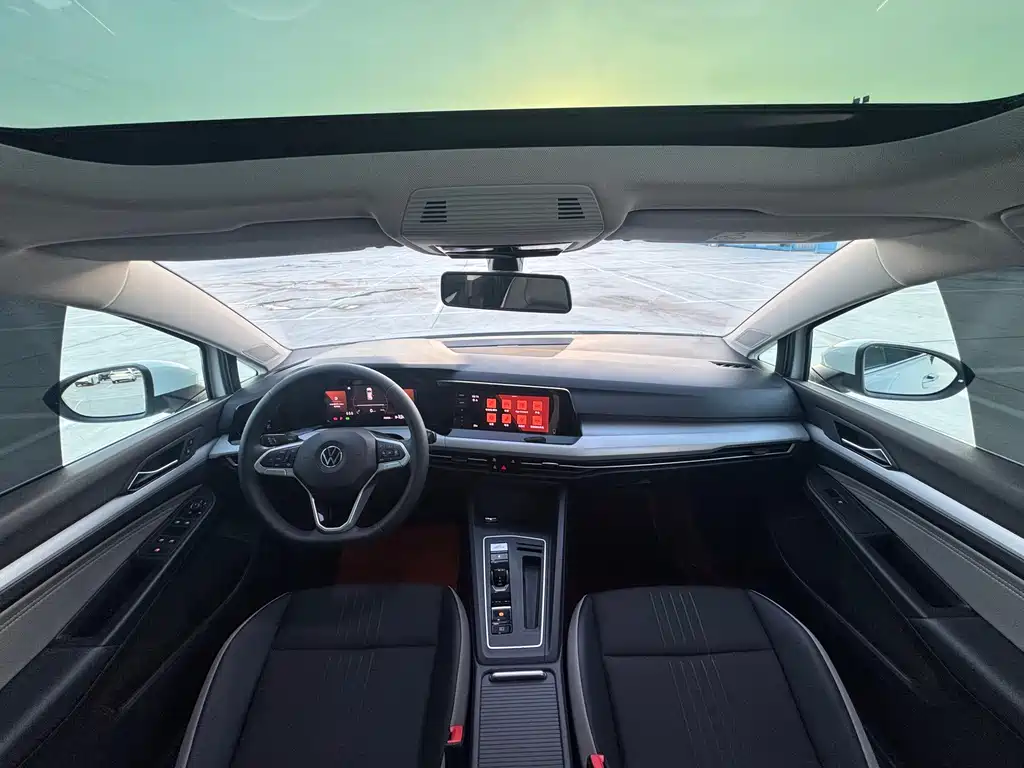 Volkswagen Golf — миниатюра 18
