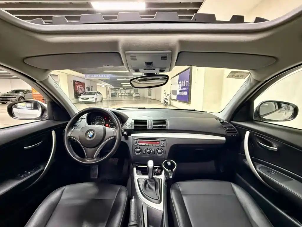 BMW 1 Series (Import) — миниатюра 4
