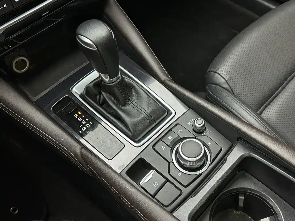 Mazda Atenza — миниатюра 18