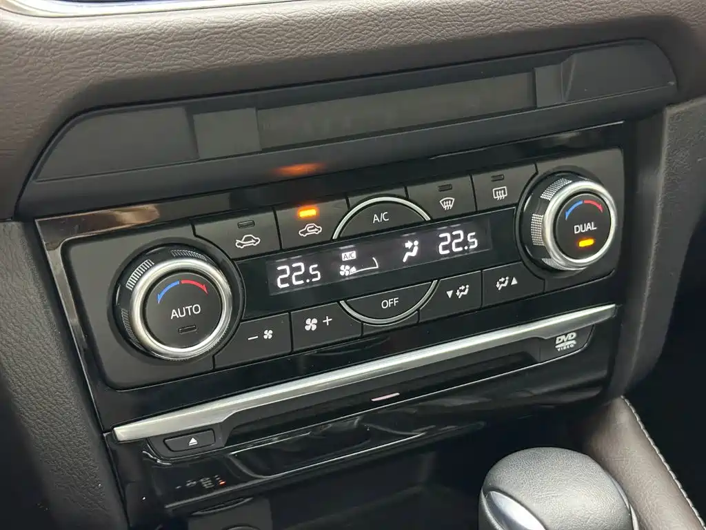 Mazda Atenza — миниатюра 17