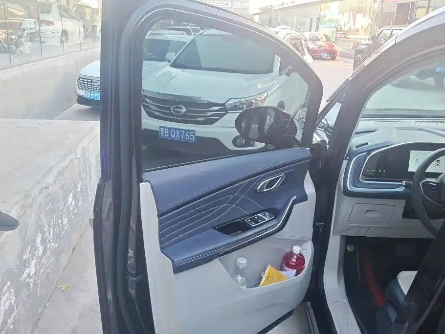 MAXUS G90 — миниатюра 7