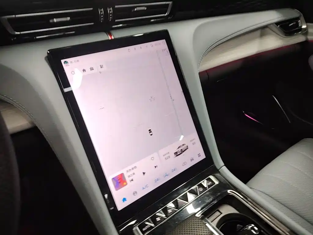 Hongqi Hongqi H5 PHEV — миниатюра 13