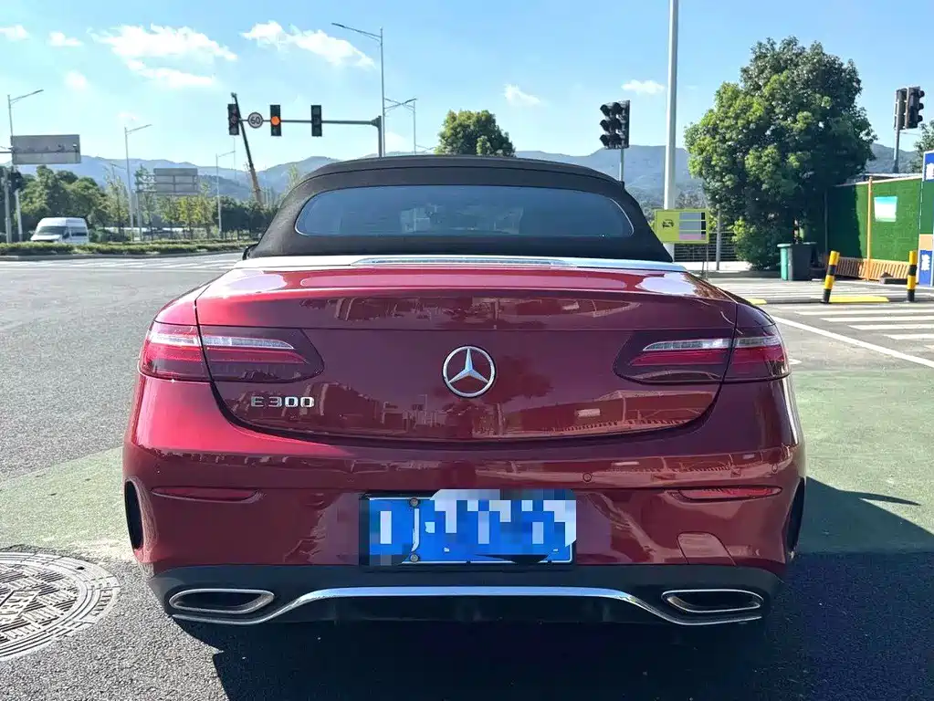 Mercedes-Benz E-Class (Import) — миниатюра 7