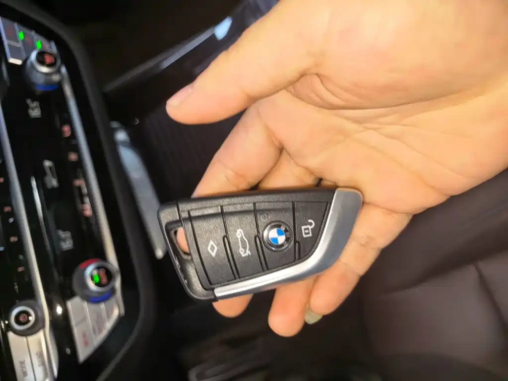 BMW X3 — миниатюра 9