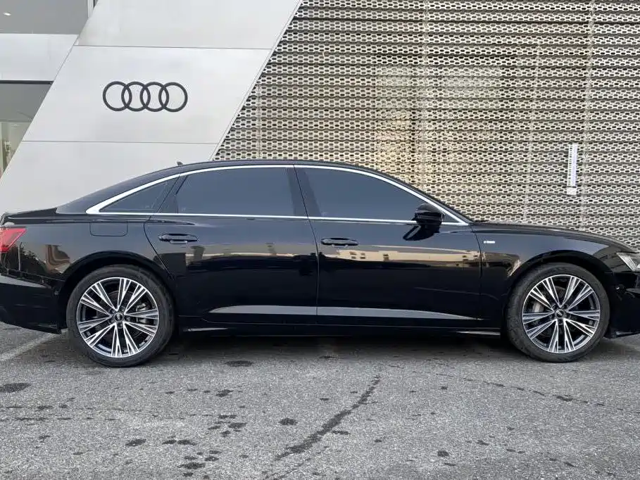Audi A6L 2024 45 TFSI quattro