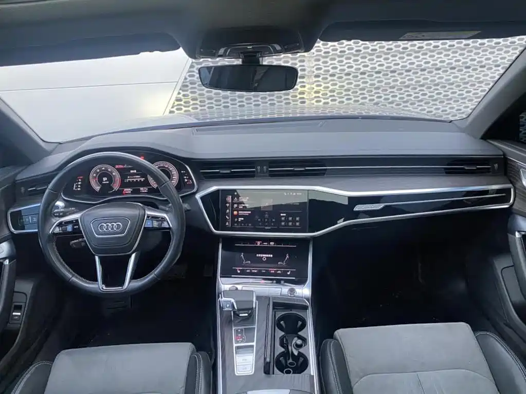 Audi A6L 2024 45 TFSI quattro