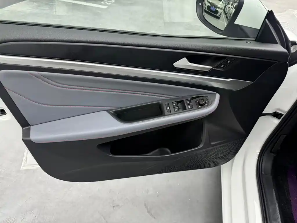Volkswagen Lamando — миниатюра 6