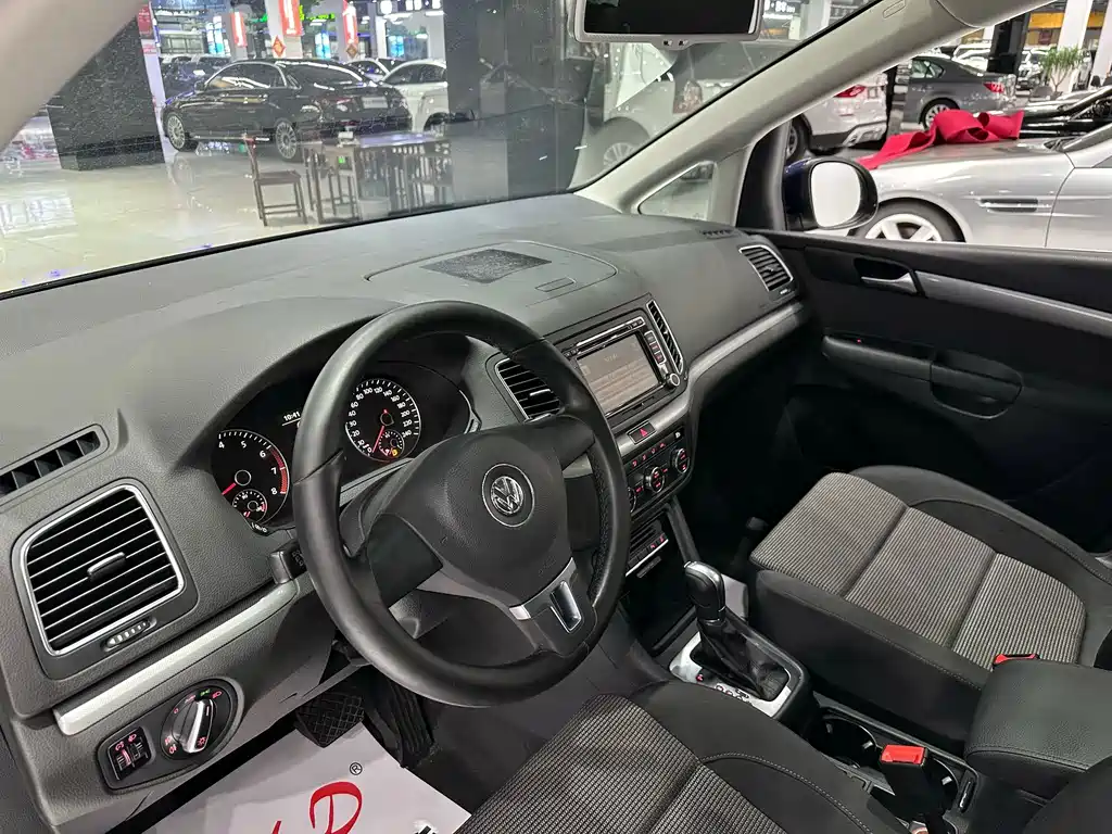 Volkswagen Sharan — миниатюра 5