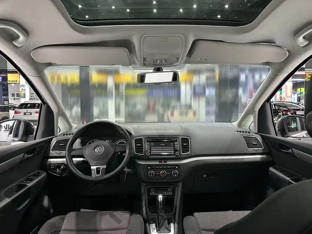 Volkswagen Sharan — миниатюра 7