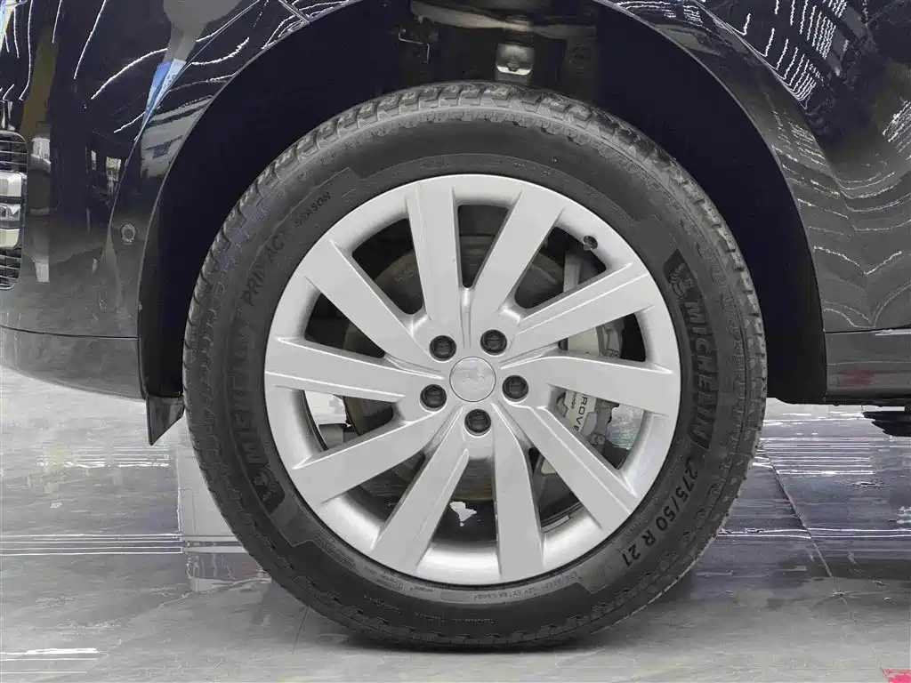 Land Rover Range Rover 2025 3.0 L6 400PS Long Wheelbase