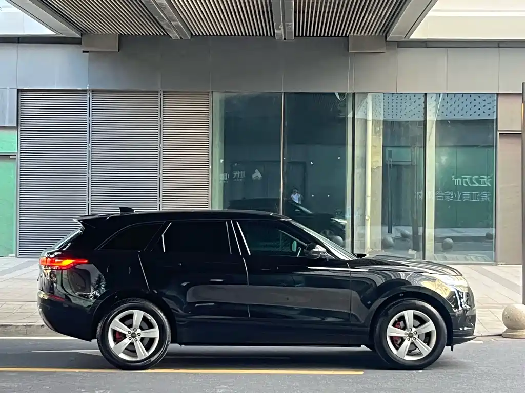 Land Rover Velar — миниатюра 8