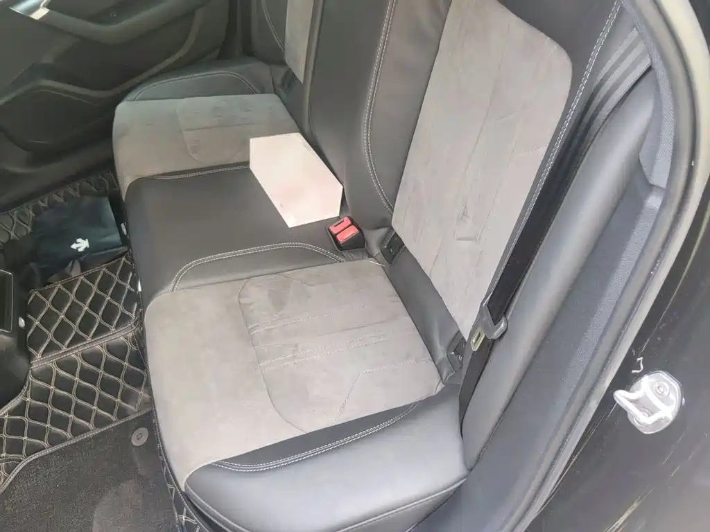 Audi A6L — миниатюра 13