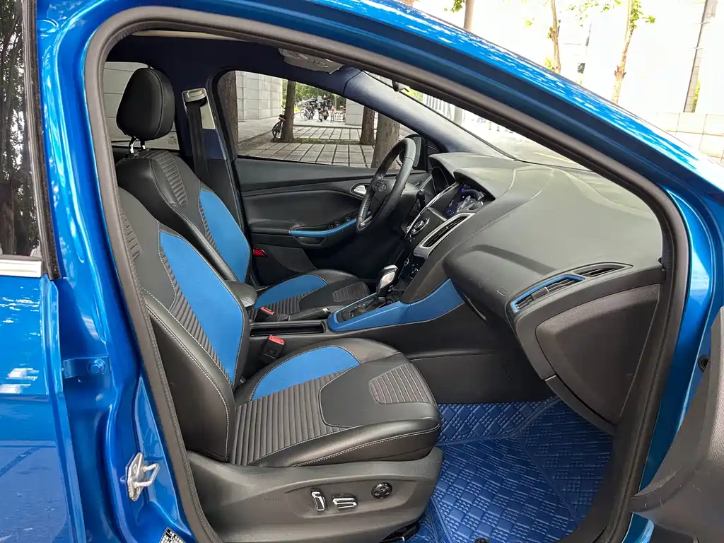 Ford Focus — миниатюра 16
