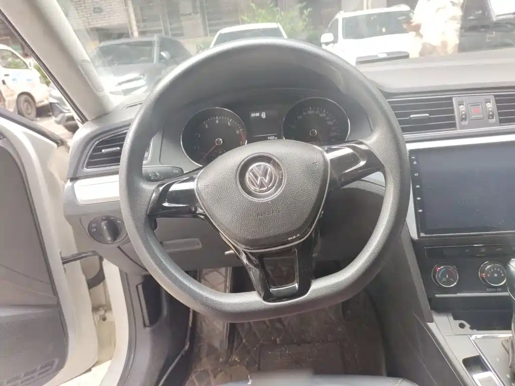 Volkswagen Lamando — миниатюра 7