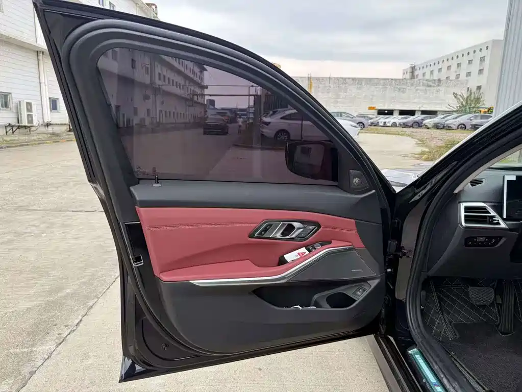 BMW 3 Series — миниатюра 5
