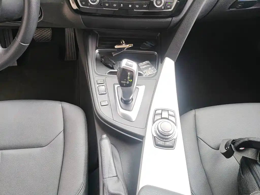 BMW 3 Series — миниатюра 14
