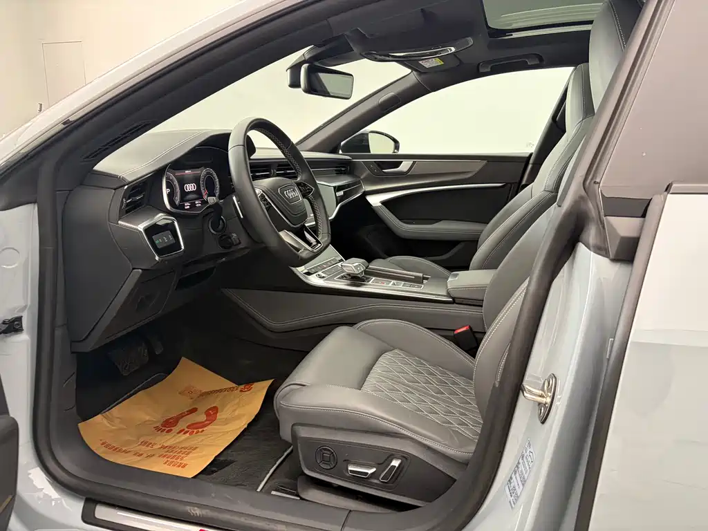 Audi A7L 45 TFSI quattro RS Kit Racing Edition, фото 7