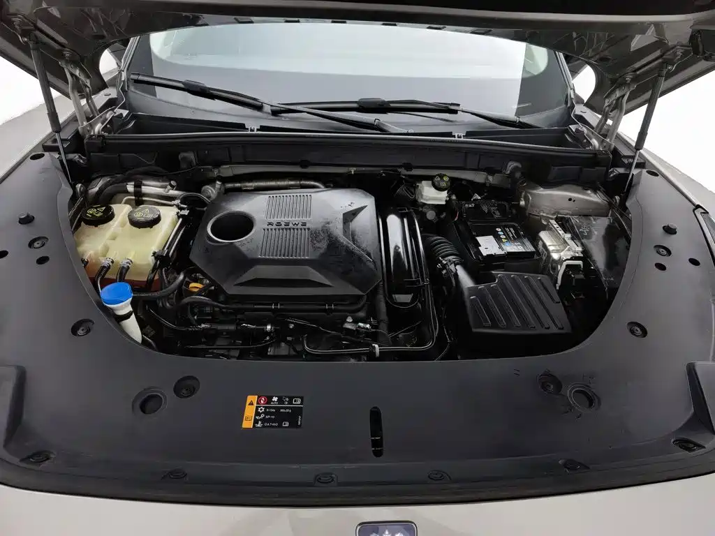 Roewe RX5 — миниатюра 6