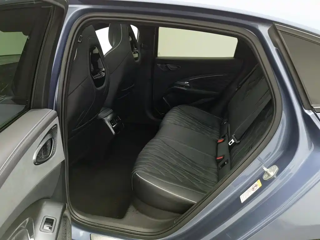 BYD Seal — миниатюра 15